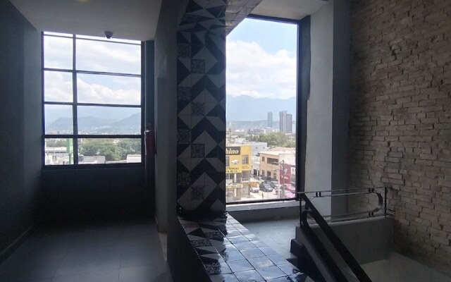 Estudios amueblados y equipados con cocineta en ubicación Céntrica MTY