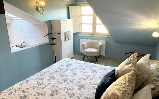 Suites con Jacuzzi Santillana