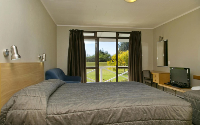 Turangi Bridge Motel – Guest Rooms – Turangi