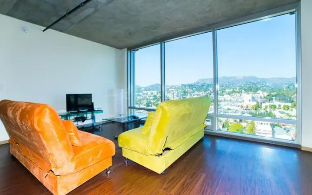 Hollywood DiCaprio Apartment