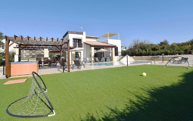 Villa Inia on Aphrodite Hills