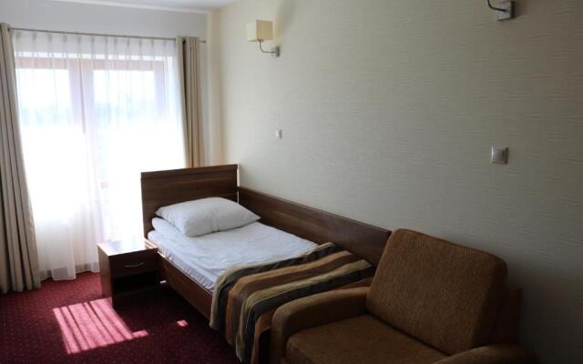 Hotel DYMINY