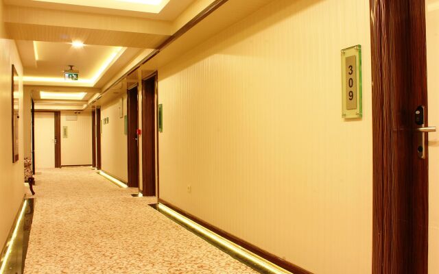 Green Prusa Hotel