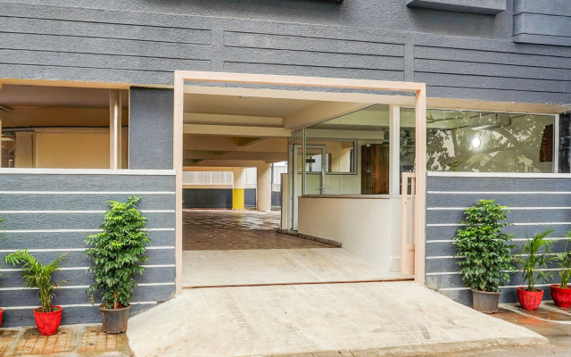 Super Townhouse Hebbal Dasarahalli Formerly Otium Suites