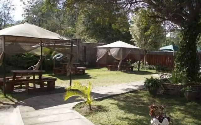 Annie's Lodge Blantyre