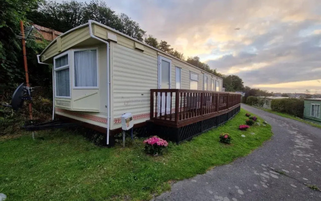 2 Bed Caravan With Aberystwyth Town Viev