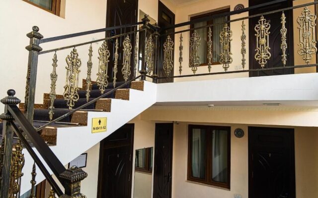 Shakh Sultan Hotel