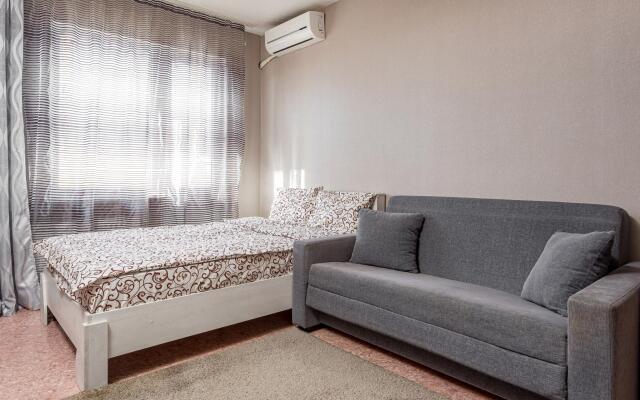 Deivi on Lavochkina street 23