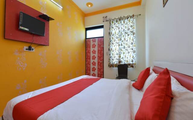 OYO 12505 Hotel MJ