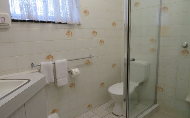 Golden Harvest Motor Inn