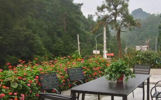 Yunjian Xiangsu Inn