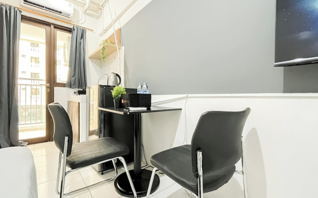 Simple Studio Room At Apartment Kebagusan City – Guest Rooms – Jakarta