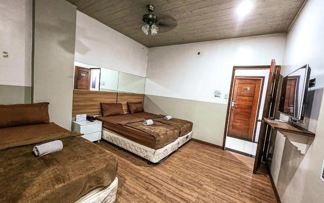 OYO 767 Hotel Urban - Khotel Kurban Hotel