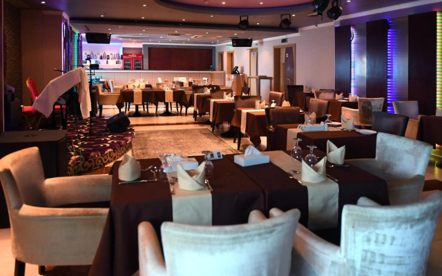 Atiram Olaya Suites Hotel