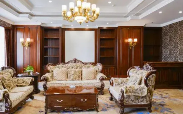 Yaxue Holiday Hotel