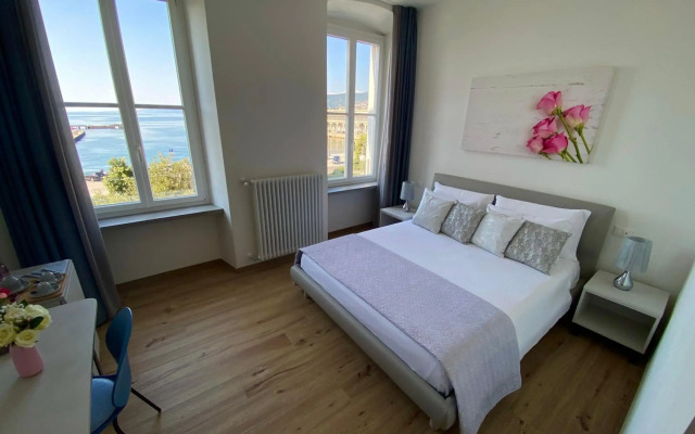 Five Flowers - Guest House