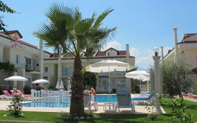 Villa CED1 by JoyLettings