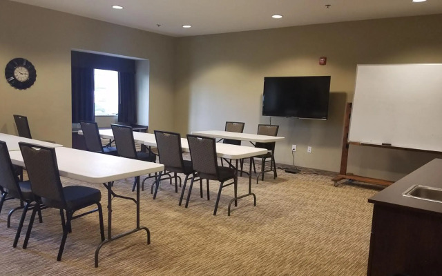 Microtel Inn & Suites by Wyndham Shelbyville