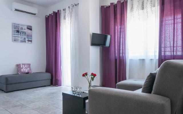 Nikos Apartments