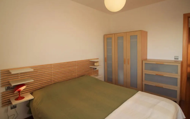 Apartment With sea View, Walking Distance to the Beach