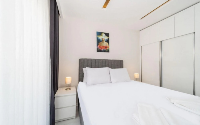 Lovely and Central Flat Near Beach in Antalya