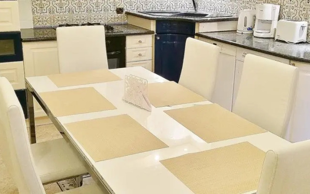 Romantic Budapest Apt