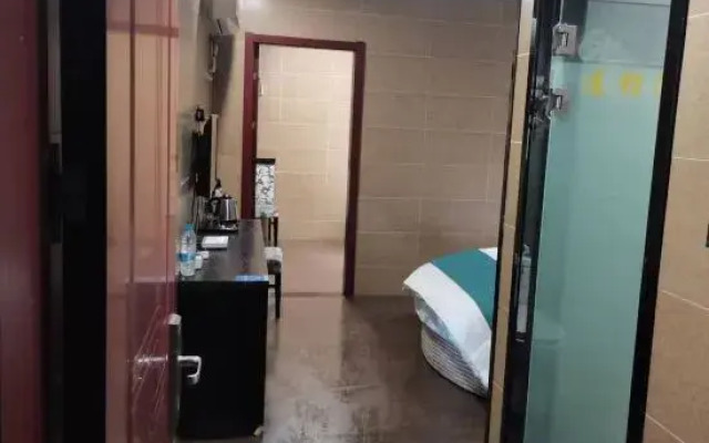 Danyang 6 Plus 1 Express Chain Hotel