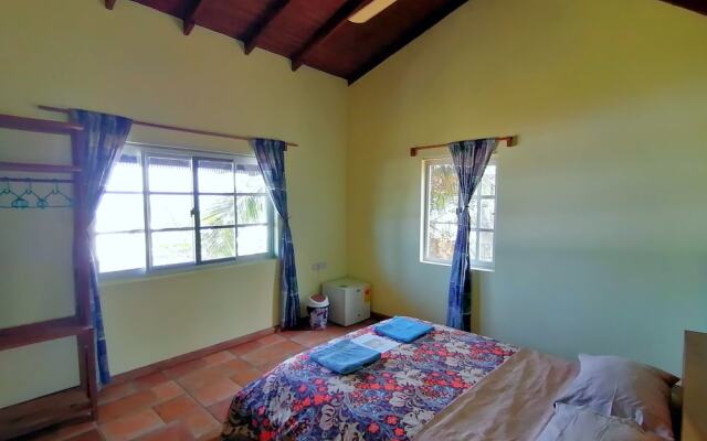 Afro Beach Eco Resort