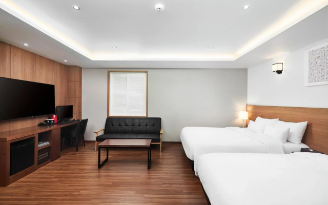 Lion Hotel