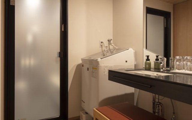 Tokyu Vacations Osaka Mido-Suji, Osaka, Japan – Bathroom – Osaka