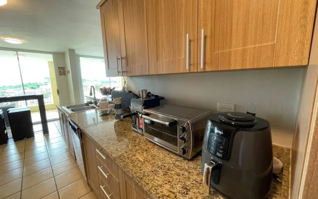 608 Ocean & Marina Views 3 Bed 2 Bath