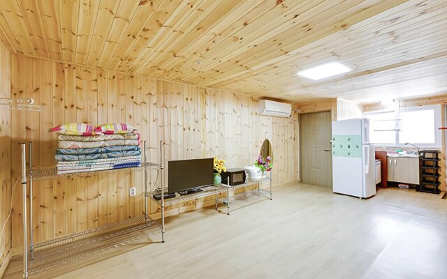 Gapyeong Flower Road Pension