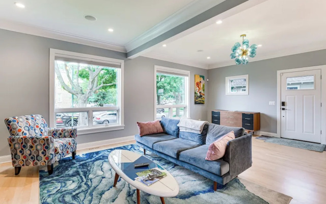 Game Room, Deck & Yard: Chicago Home