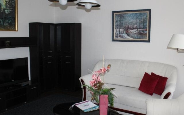 Timpa Apartmanház & Dr. Strecker Villa
