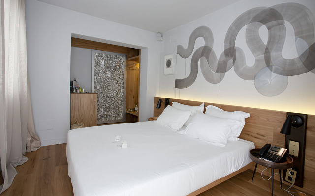 Puro Oasis Urban Hotel