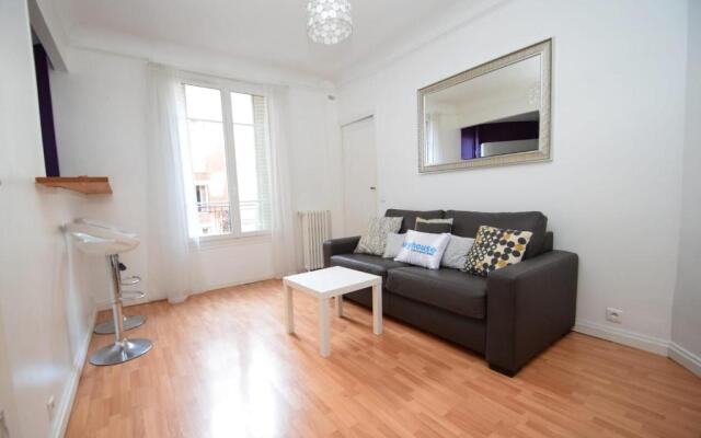 Top location near ParisSuperb cosy 2p apartment