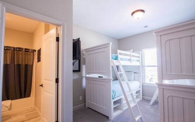 Whole In One 12 Bedroom Condo