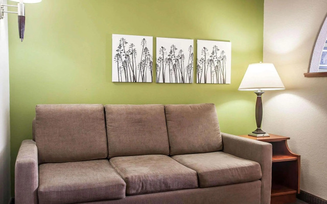 Sleep Inn & Suites Conference Center and Water Park