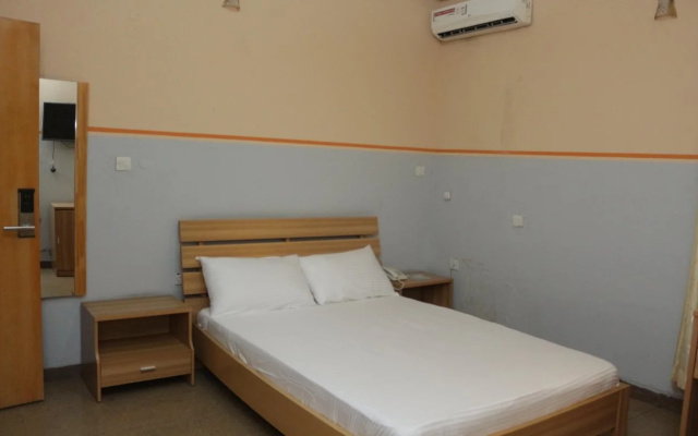 Daneto Hotel