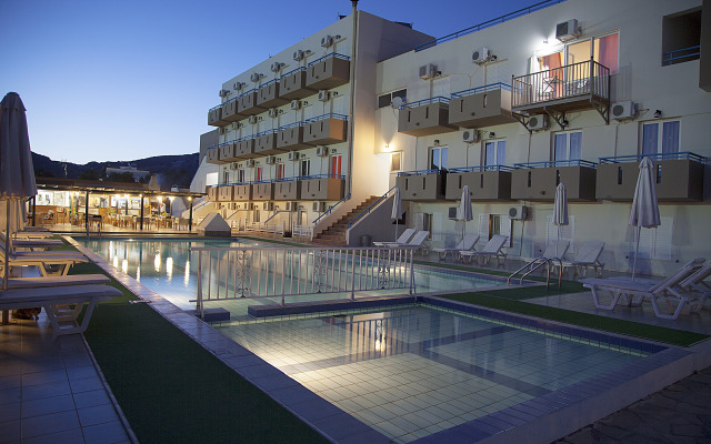 Athinoula Hotel
