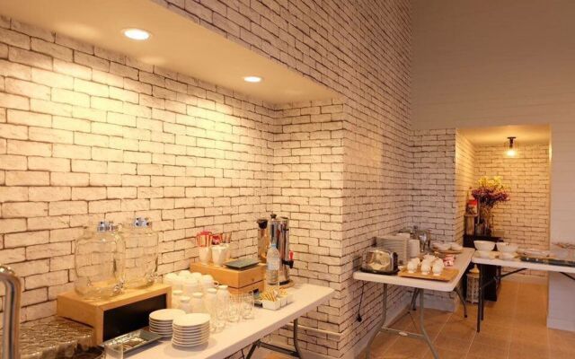 Baan Iyara Boutique City Hotel