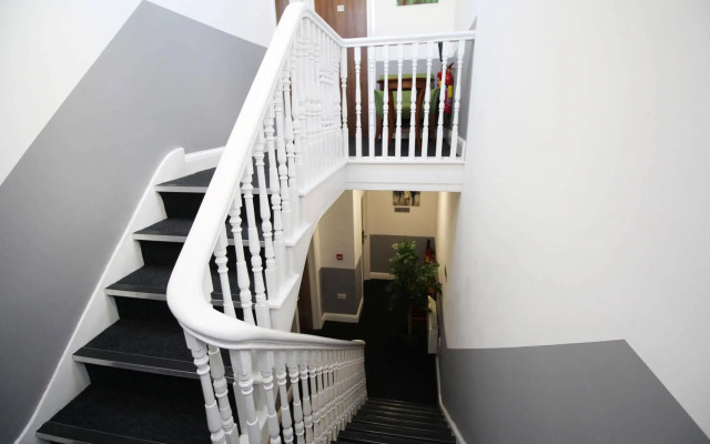 OYO 116 Flexistay Addiscombe Aparthotel