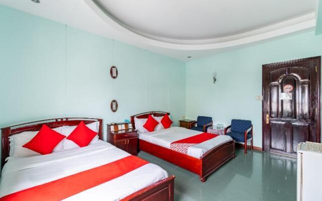 Super Oyo 266 Golden Gate