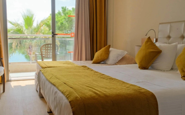 Sunrise Hotel