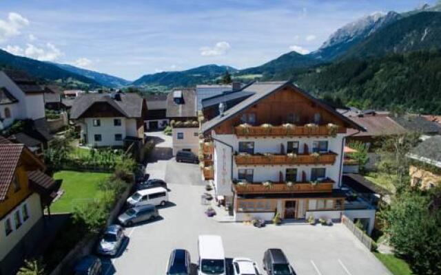 Familienhotel & Dorfhotel Kirchenwirt