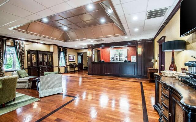 Clarion Hotel & Conference Center Leesburg