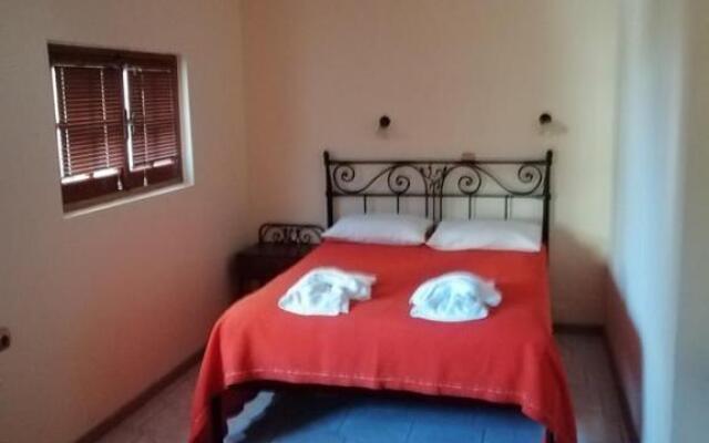 Villa Eleni Seaside Apartments