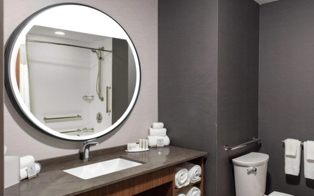 Courtyard by Marriott Memphis East/Galleria
