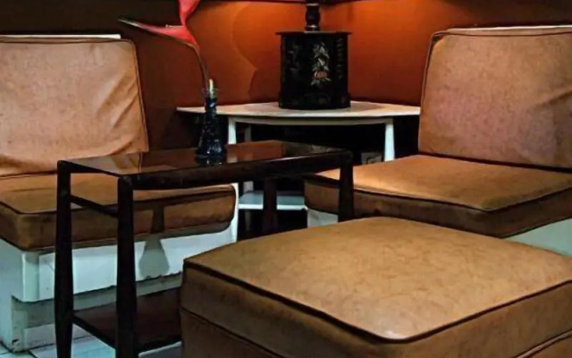 Bamboo Garden Business Inn