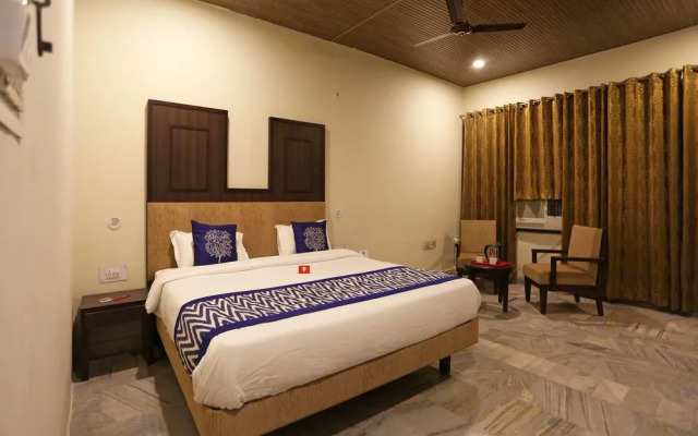 OYO 4828 Osho Resorts Deluxe